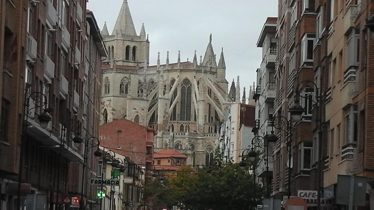 Apartamento Reformado Junto A La Catedral León Exterior foto